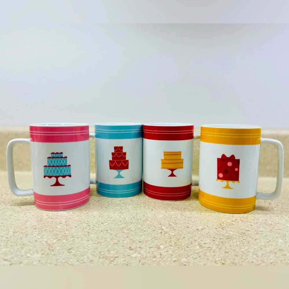 Cake Boss Serveware 4-Piece Porcelain Mug Set, "Mini Cakes" Pattern - Picture 1 of 4
